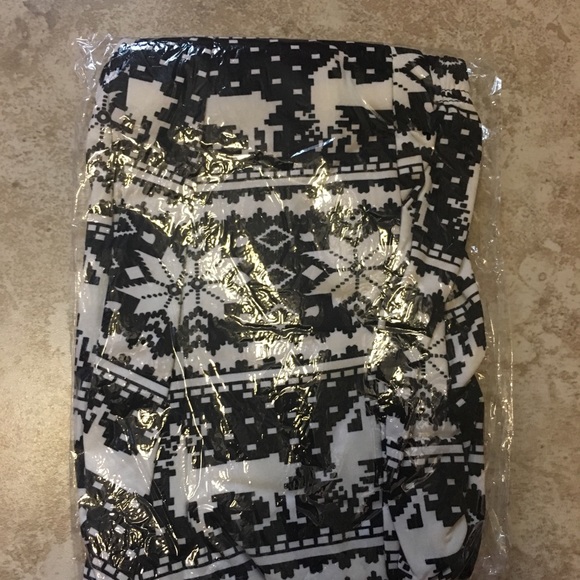 brand new leggings - Picture 2 of 2